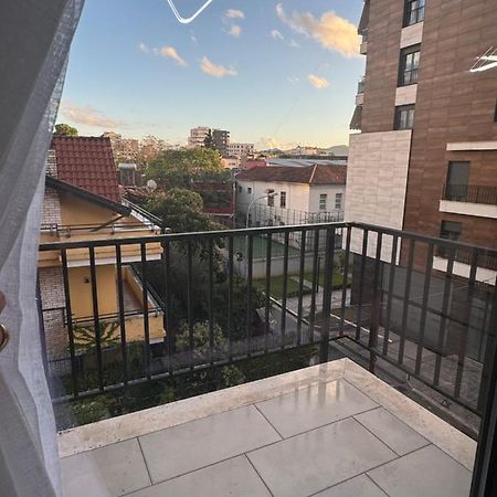 Sc Tirana Centre Apartment Bagian luar foto