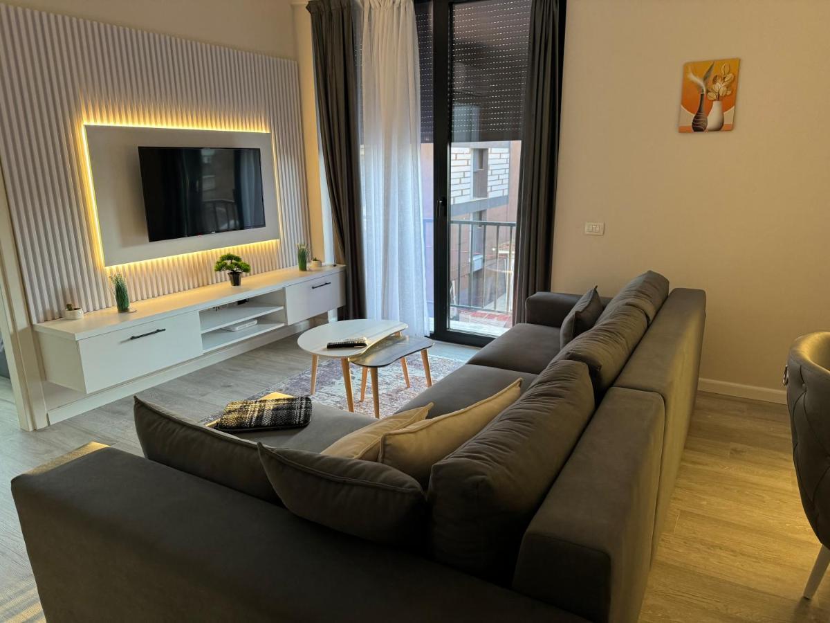 Sc Tirana Centre Apartment Bagian luar foto