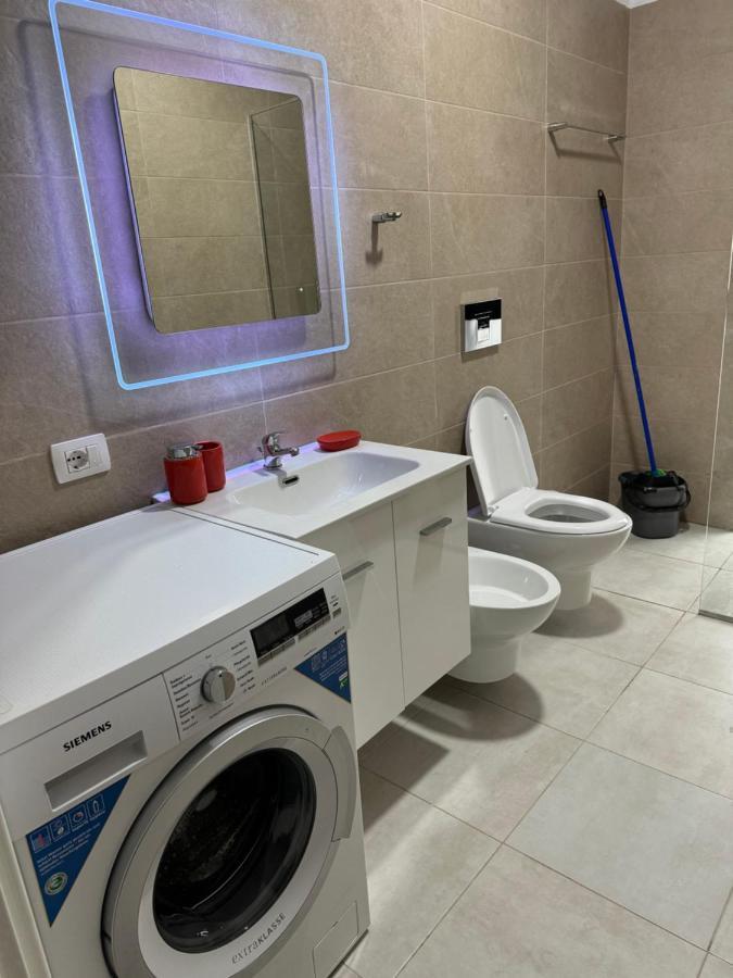 Sc Tirana Centre Apartment Bagian luar foto