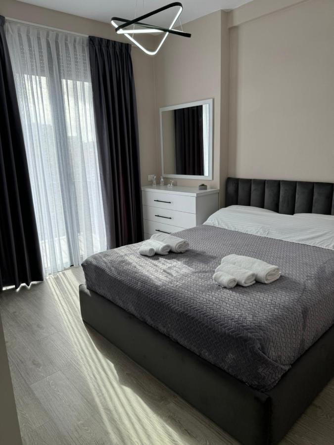 Sc Tirana Centre Apartment Bagian luar foto
